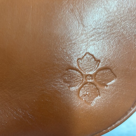 Patricia Nash ‘Itala’ Saddle Sling backpack - Picture 2 of 15